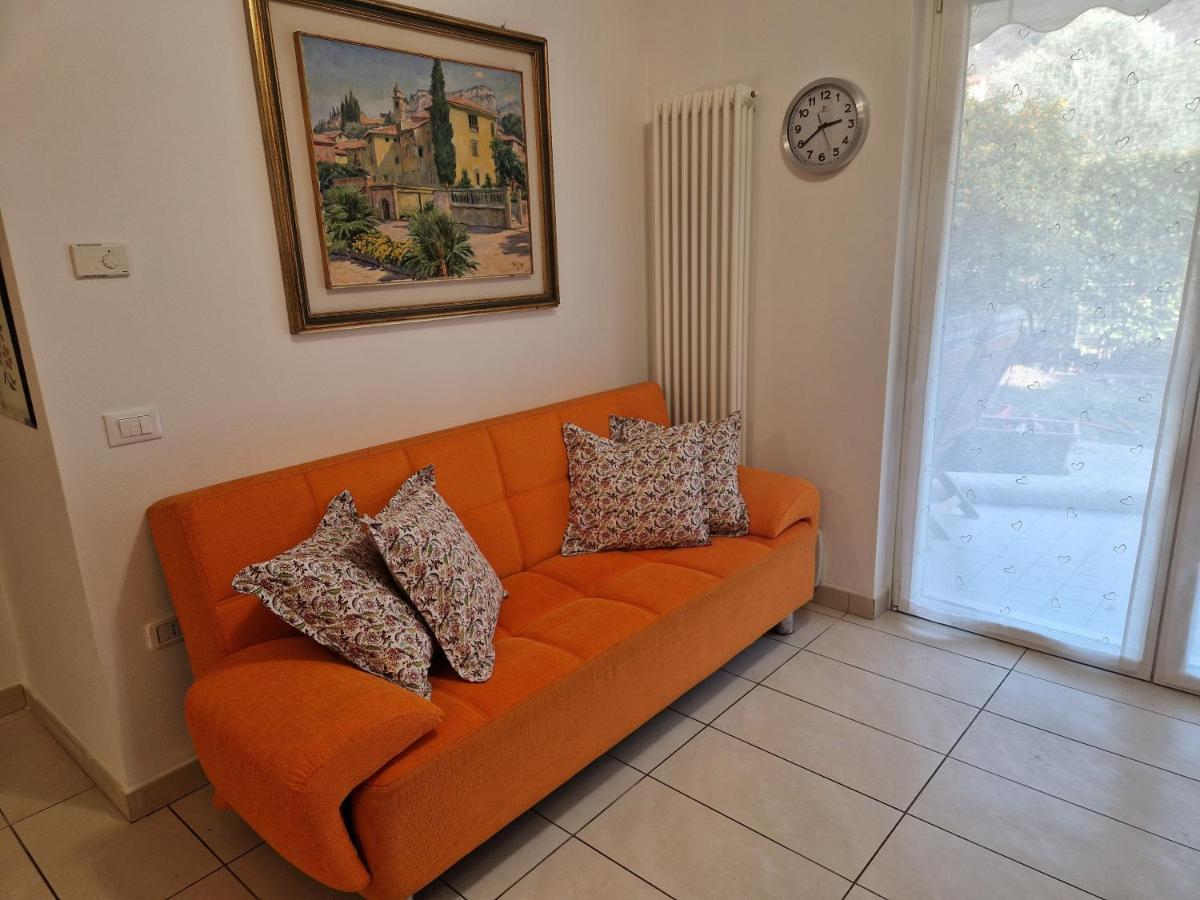 Garden & Pool Perugini Lägenhet Torbole Sul Garda Exteriör bild