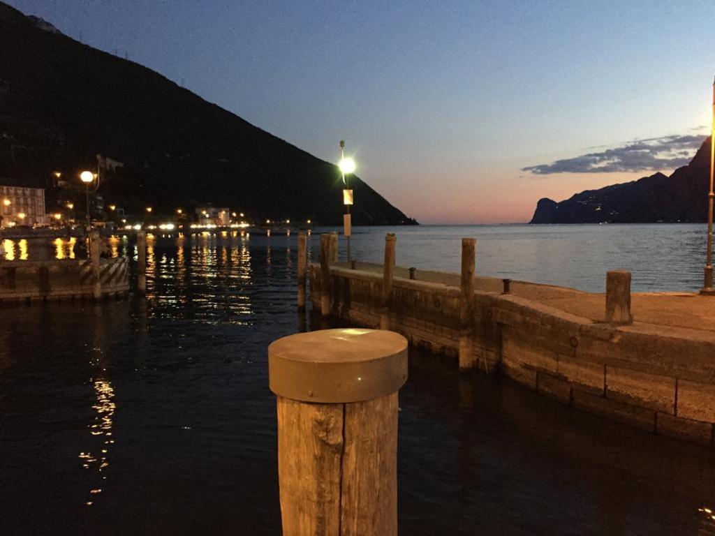 Garden & Pool Perugini Lägenhet Torbole Sul Garda Exteriör bild