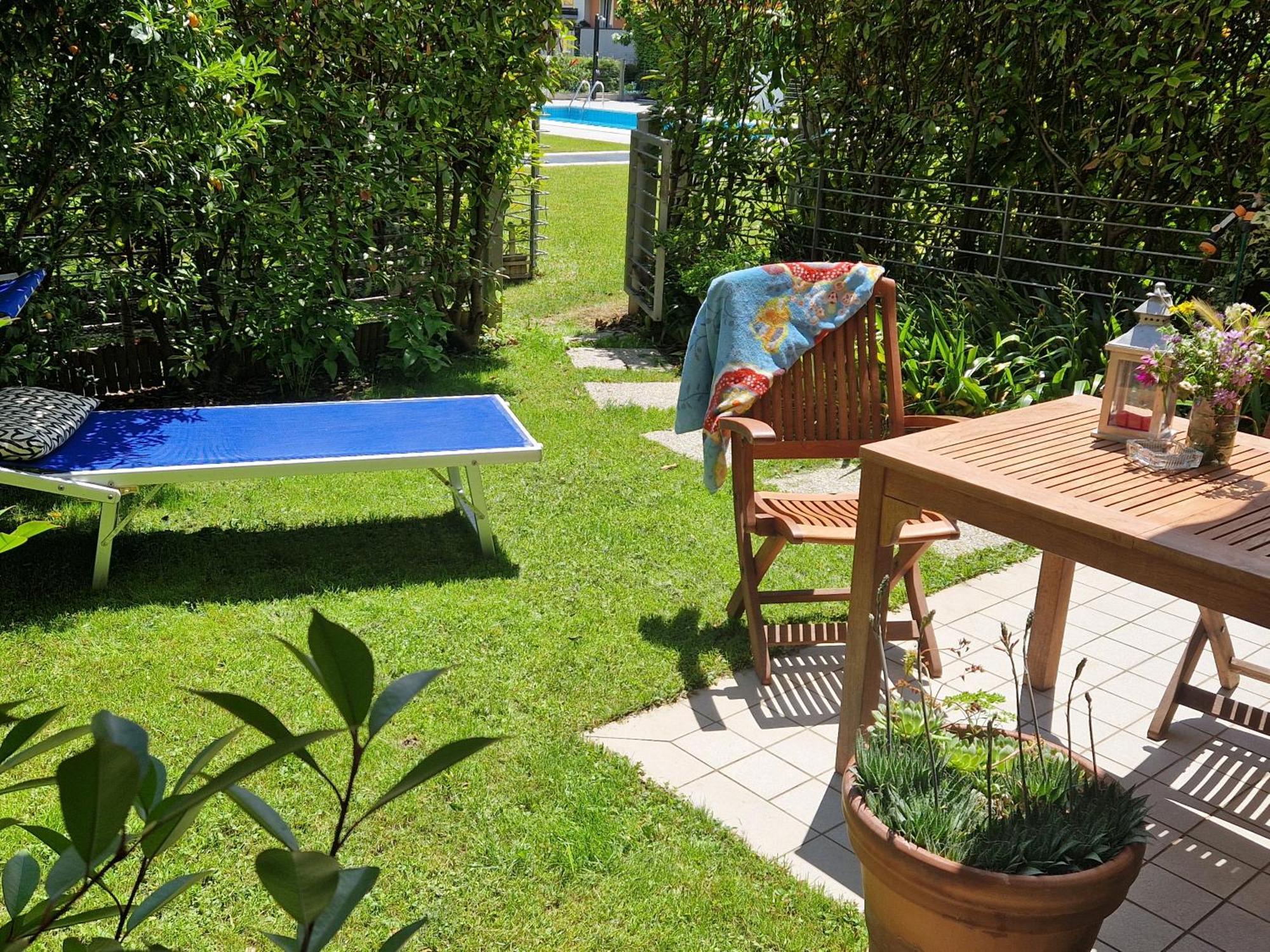 Garden & Pool Perugini Lägenhet Torbole Sul Garda Exteriör bild